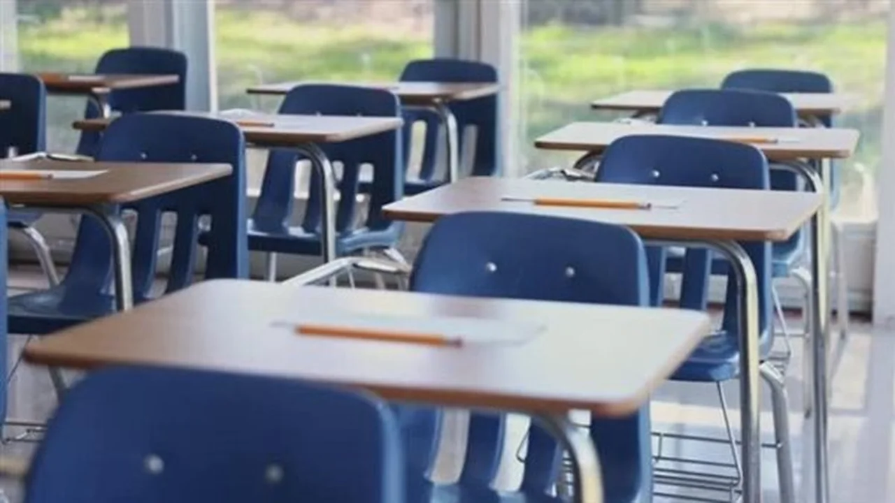 جدول الامتحانات.. موعد اختبارات الرياضيات والأحياء لطلاب الثانوية العامة هذا العام